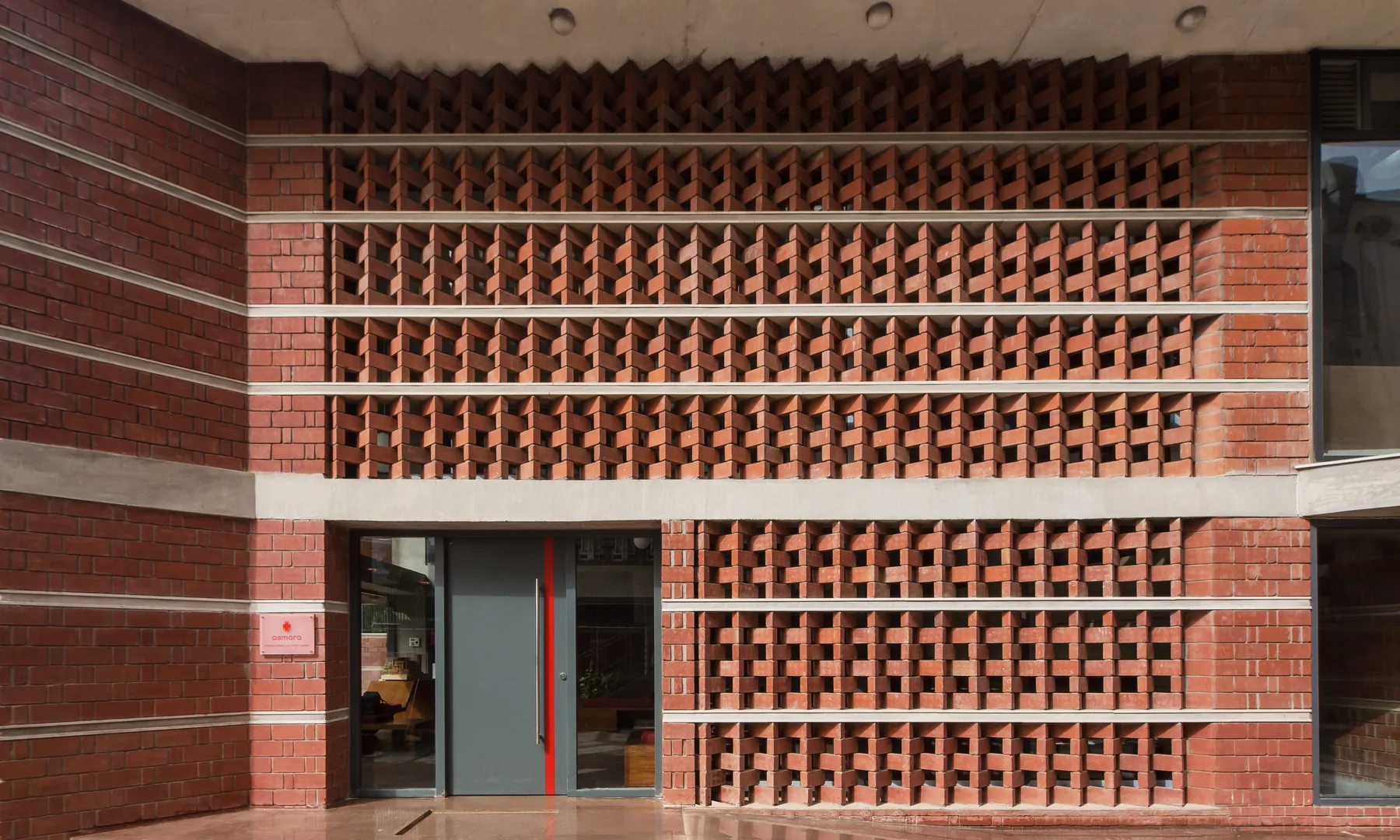 Corporate Head Office for Asmara Apparels, Plot 378, Udyog Vihar Phase II, Gurugram — photograph 1 of 5