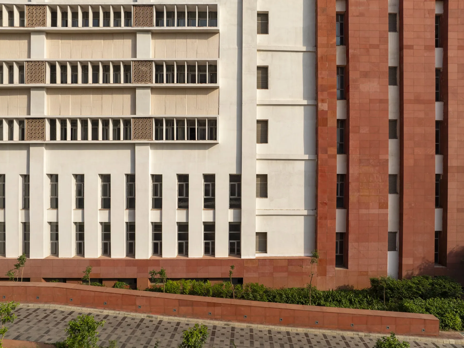 South Asian University, Village Maidangarhi, New Delhi — photograph 29 of 31